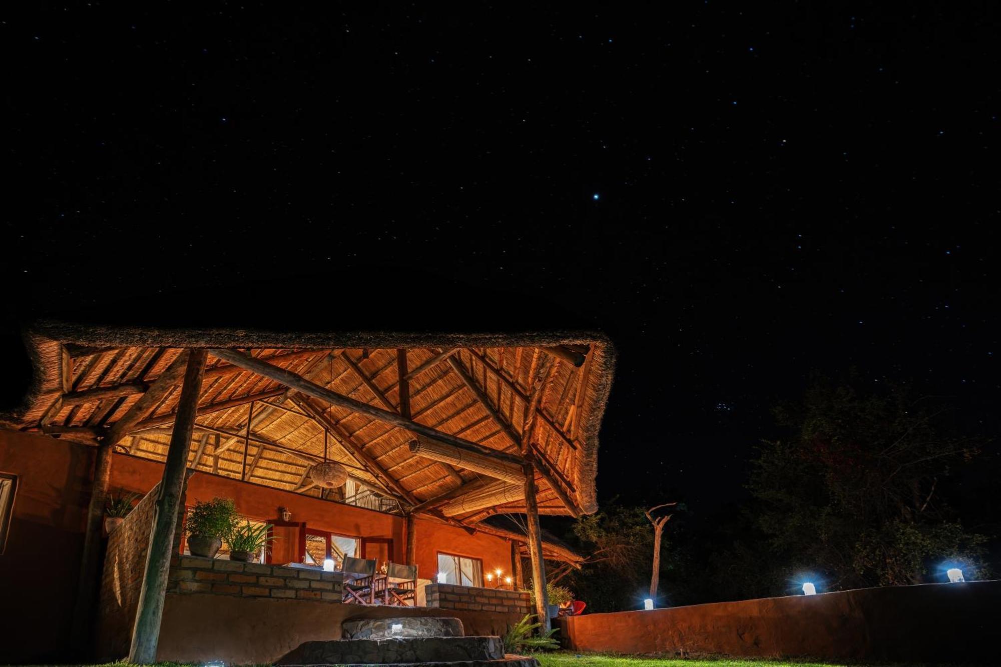 Chundukwa River Lodge - Self Catering House Livingstone Dış mekan fotoğraf