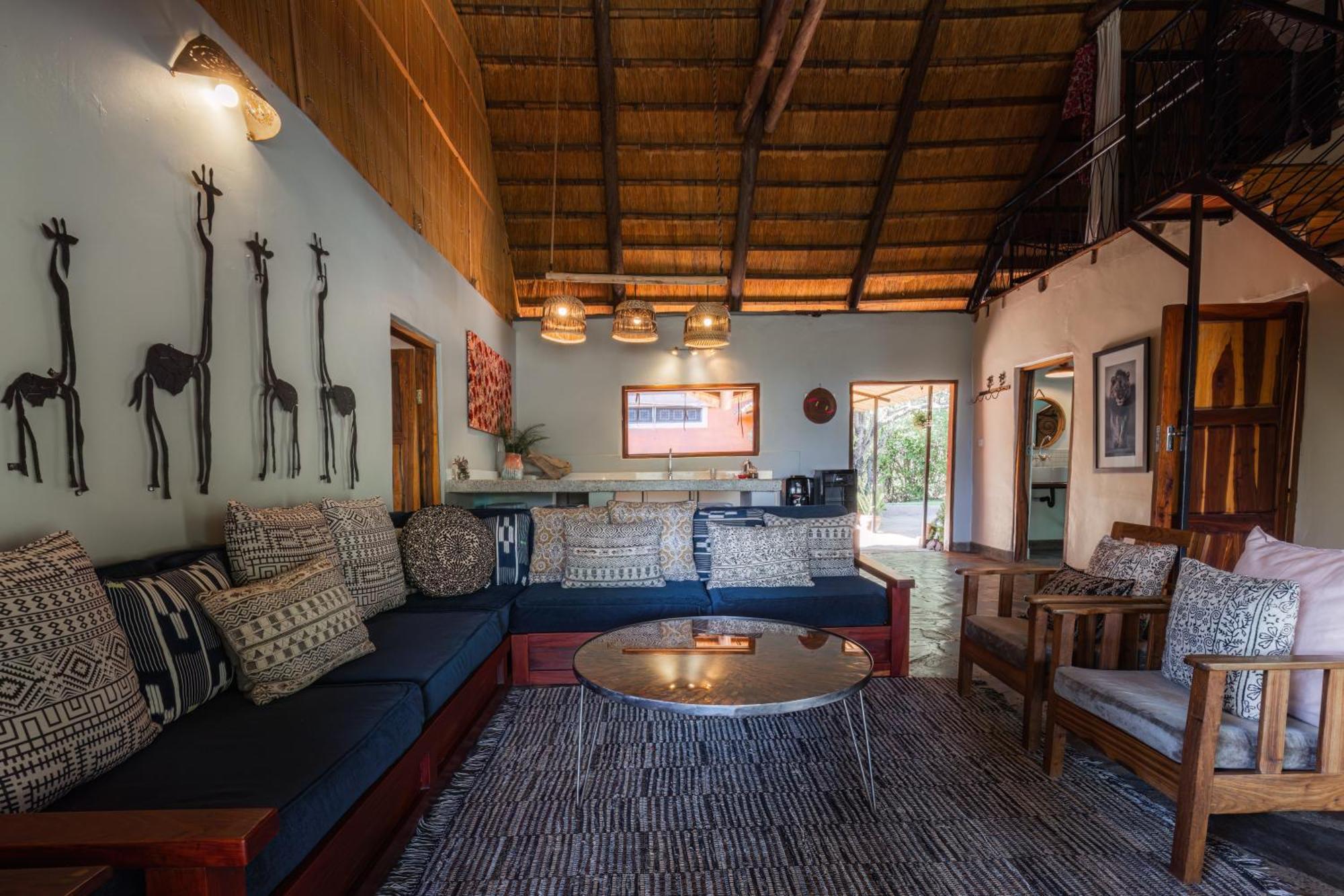 Chundukwa River Lodge - Self Catering House Livingstone Dış mekan fotoğraf